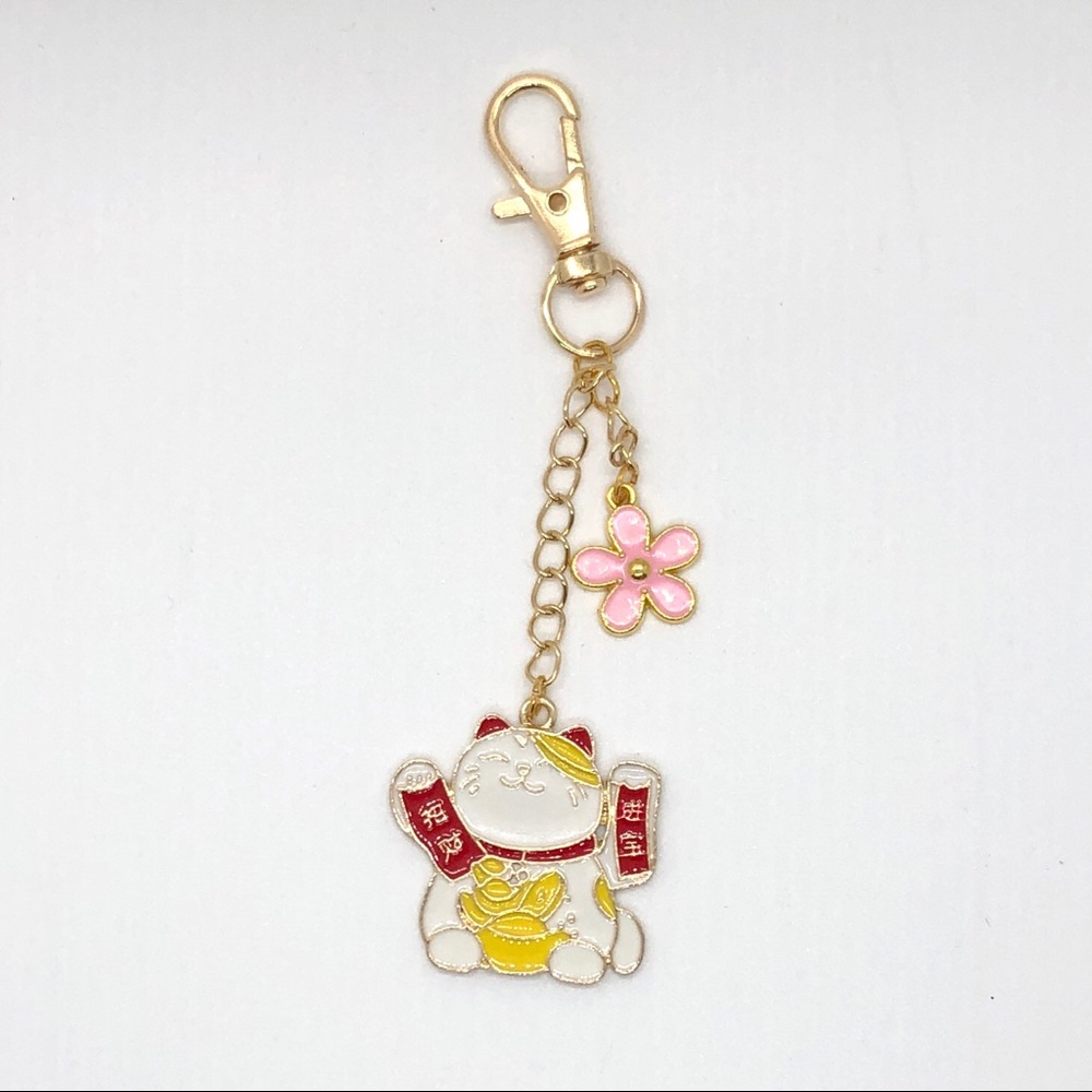Lucky Cat Charm
